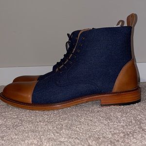 Men’s dress boot, mint condition. Never worn. Size 13/ EU46.